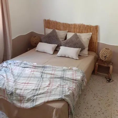 Πανσιόν Alfred 's *